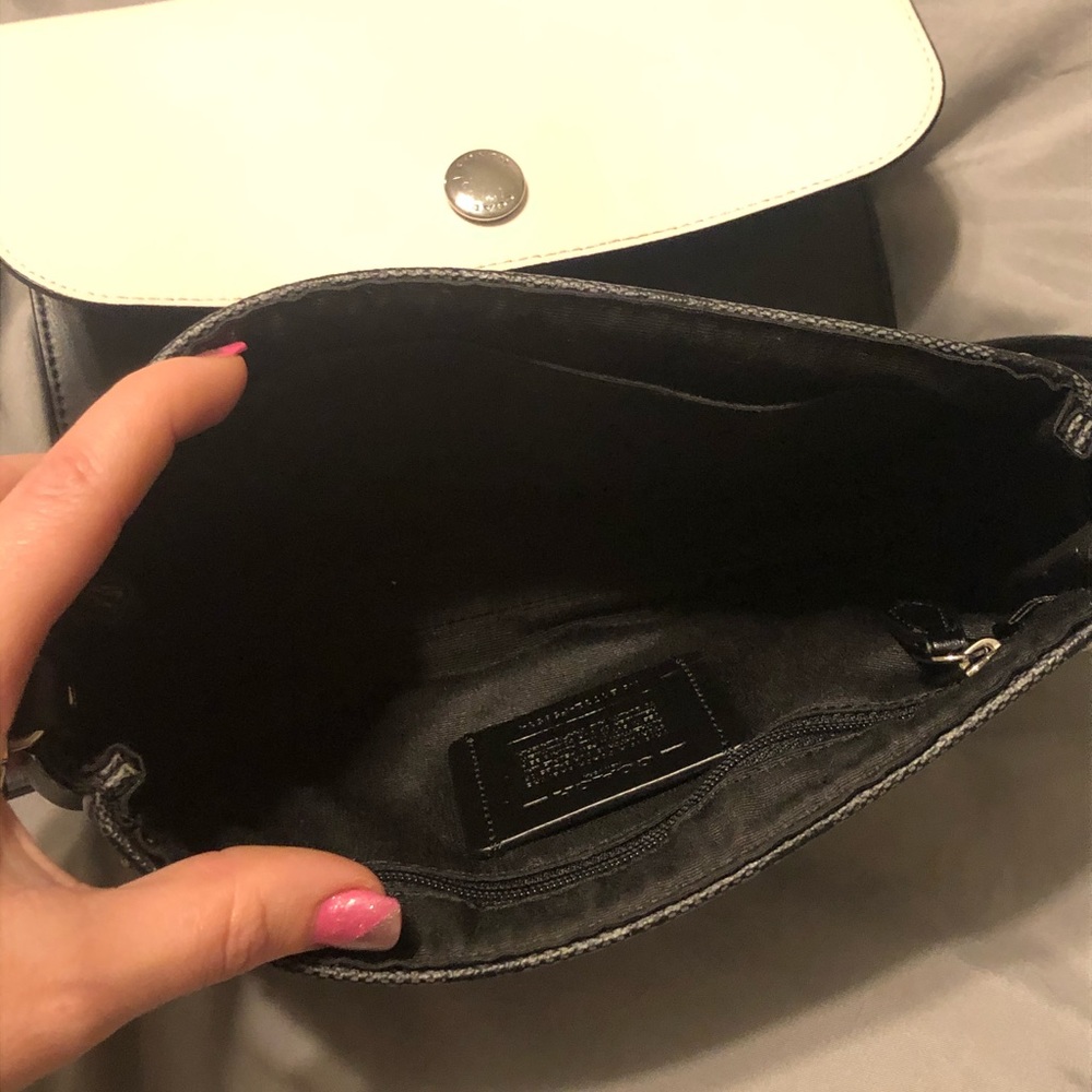 Authentic Coach Purse - Picture 4 of 16